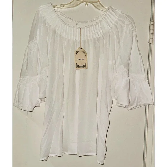 Entro Off White Scoop Neck Top ~ M - Picture 1 of 2